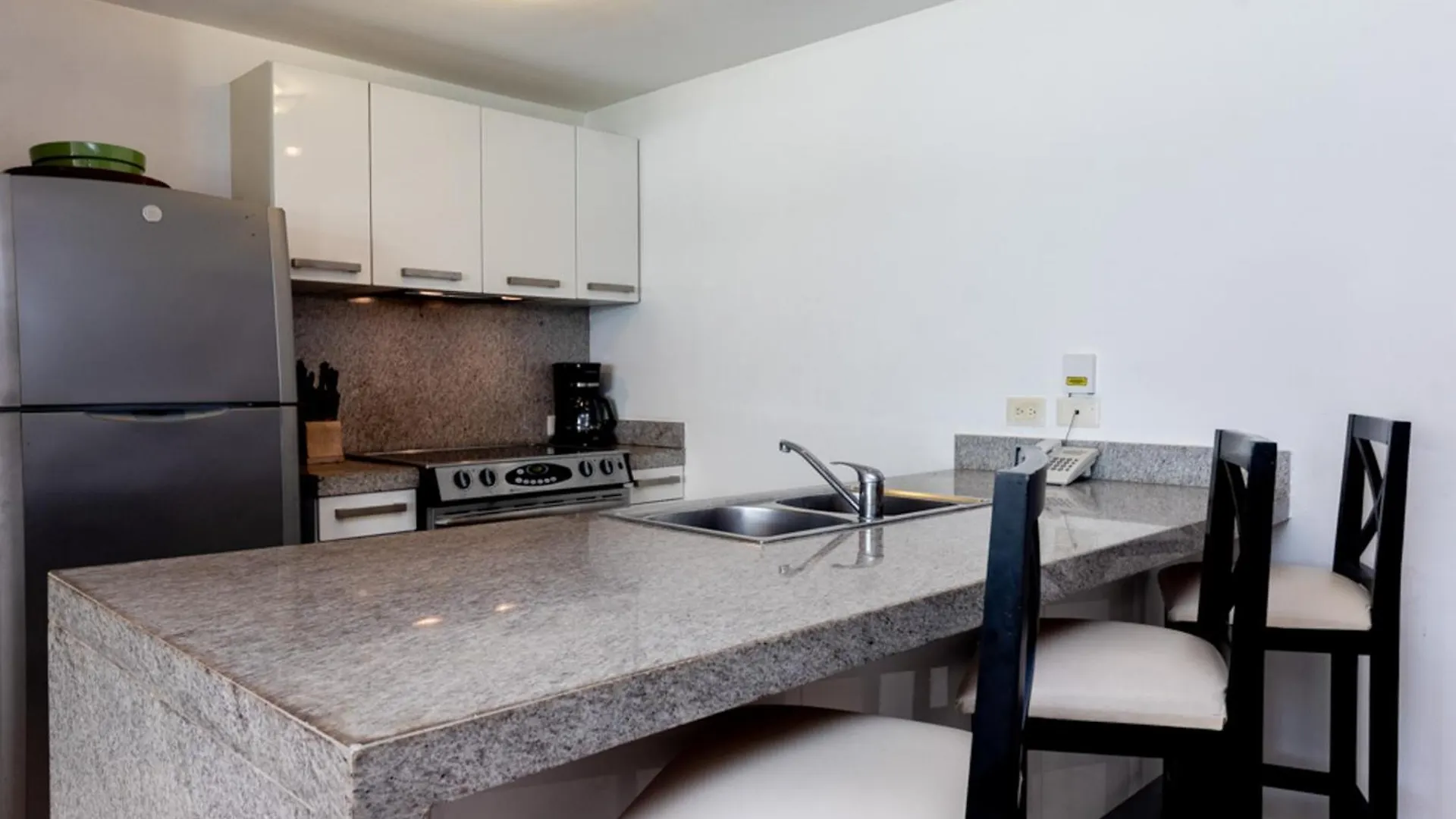 Elements Garden House 2 Condo Playa del Carmen