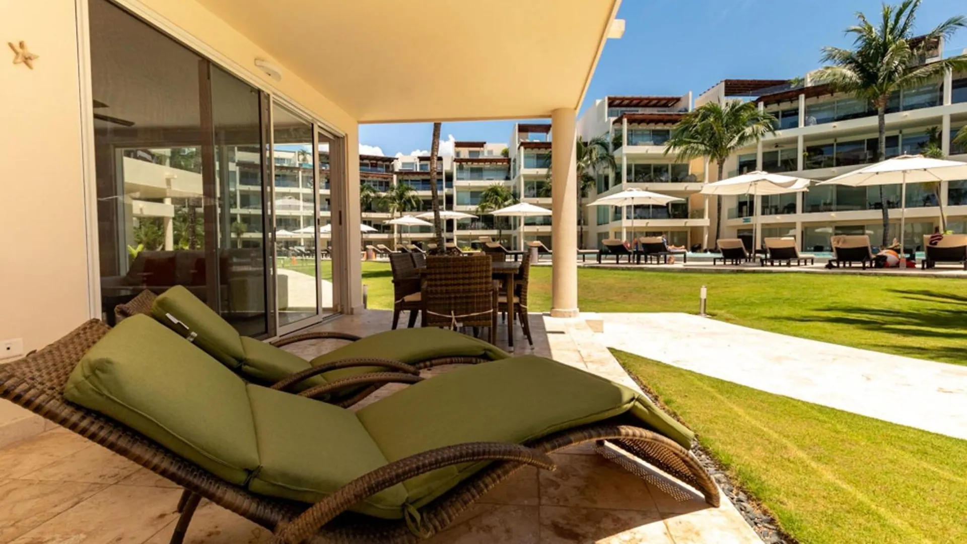 Elements Garden House 2 Condo Playa del Carmen Apartment